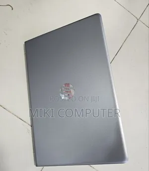 New Laptop HP Pavilion 15 8GB Intel Core I7 SSD 256GB