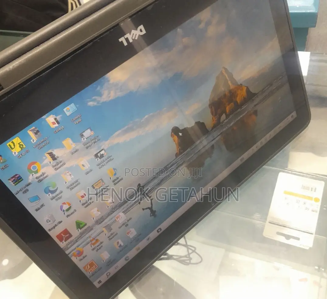 New Laptop Dell Latitude 3189 4GB Intel Core I3 HDD 128GB