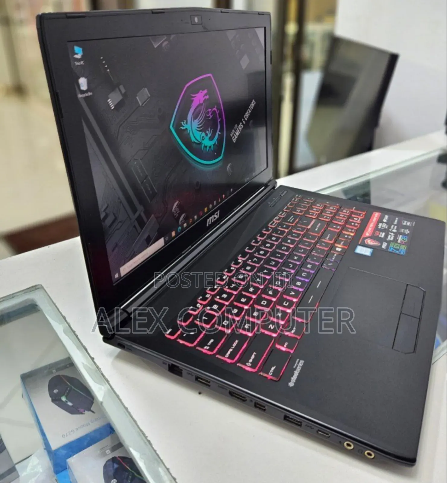 New Laptop MSI GF63 8GB Intel Core I7 HDD+SSD 1T