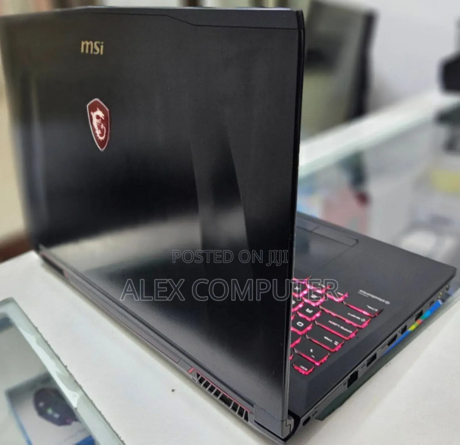 New Laptop MSI GF63 8GB Intel Core I7 HDD+SSD 1T