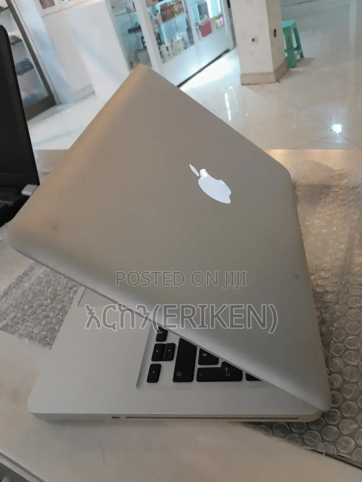 New Laptop Apple MacBook Pro 2012 4GB Intel Core I5 HDD 500GB