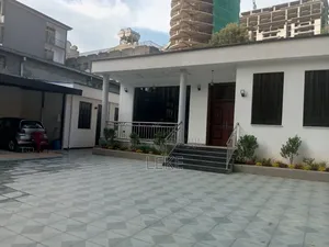 3bdrm House in Bole for rent
