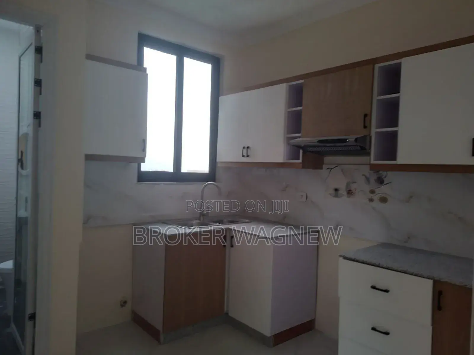 2bdrm Apartment in Yeka for rent