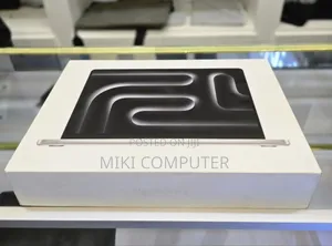 New Laptop Apple MacBook Pro 2023 M3 Pro 14-Inch 18GB Intel SSD 512GB