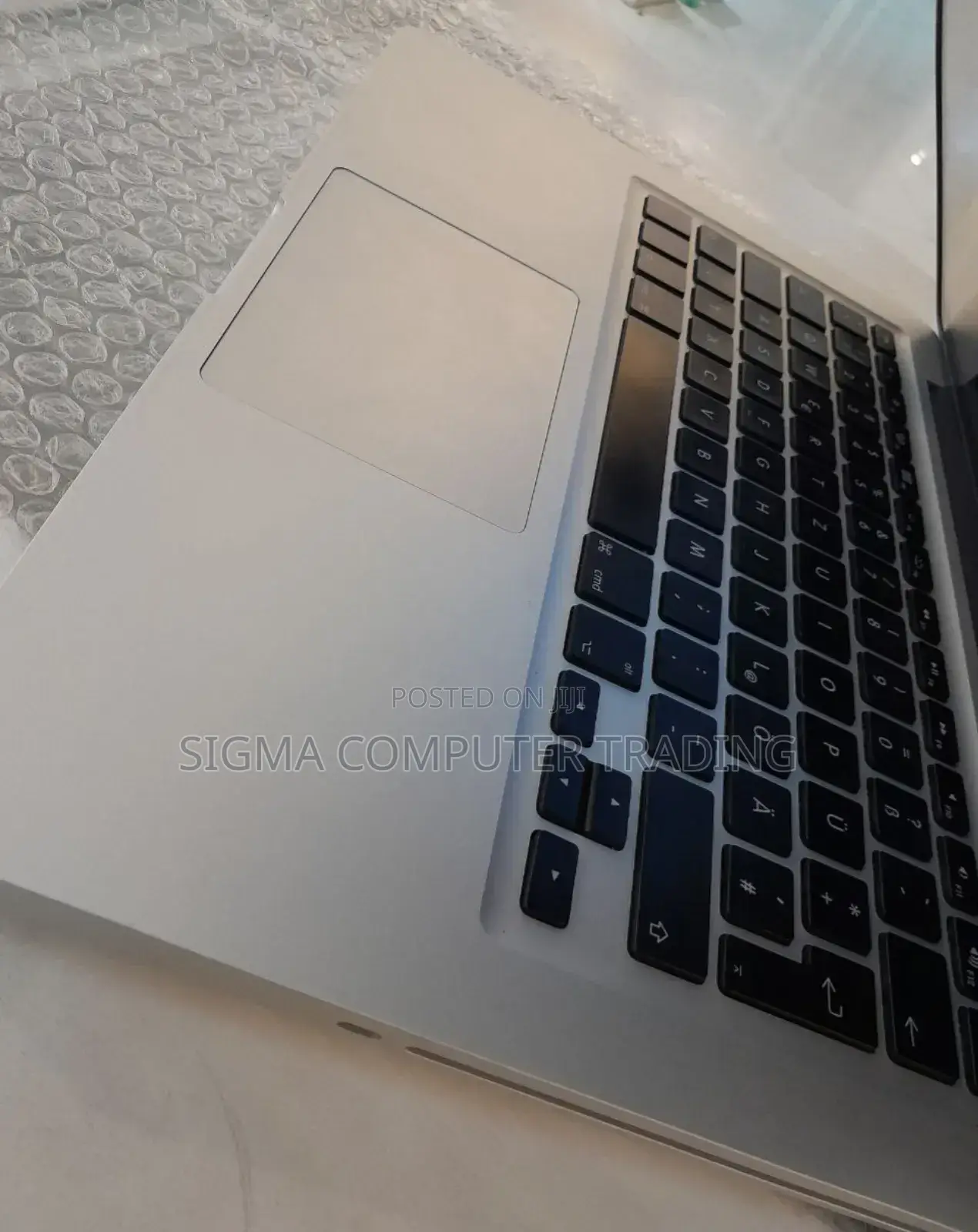 New Laptop Apple MacBook Pro 2012 4GB Intel Core I5 SSD 500GB