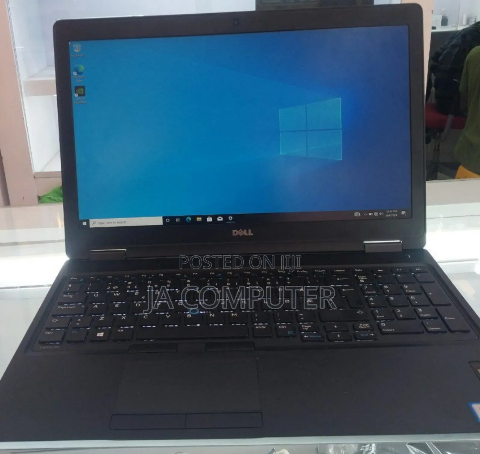 New Laptop Dell Latitude 5580 8GB Intel Core I5 SSD 256GB