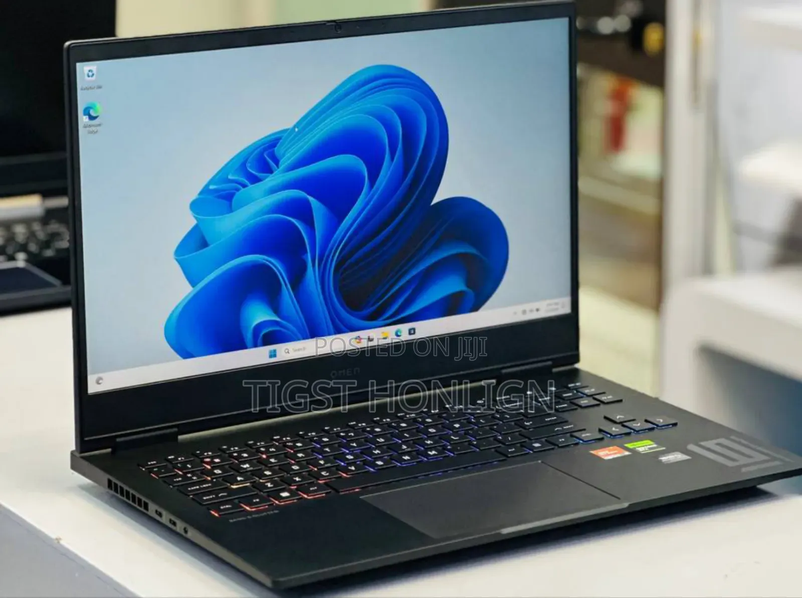 New Laptop HP Omen 16 16GB AMD Ryzen 9 SSD 512GB