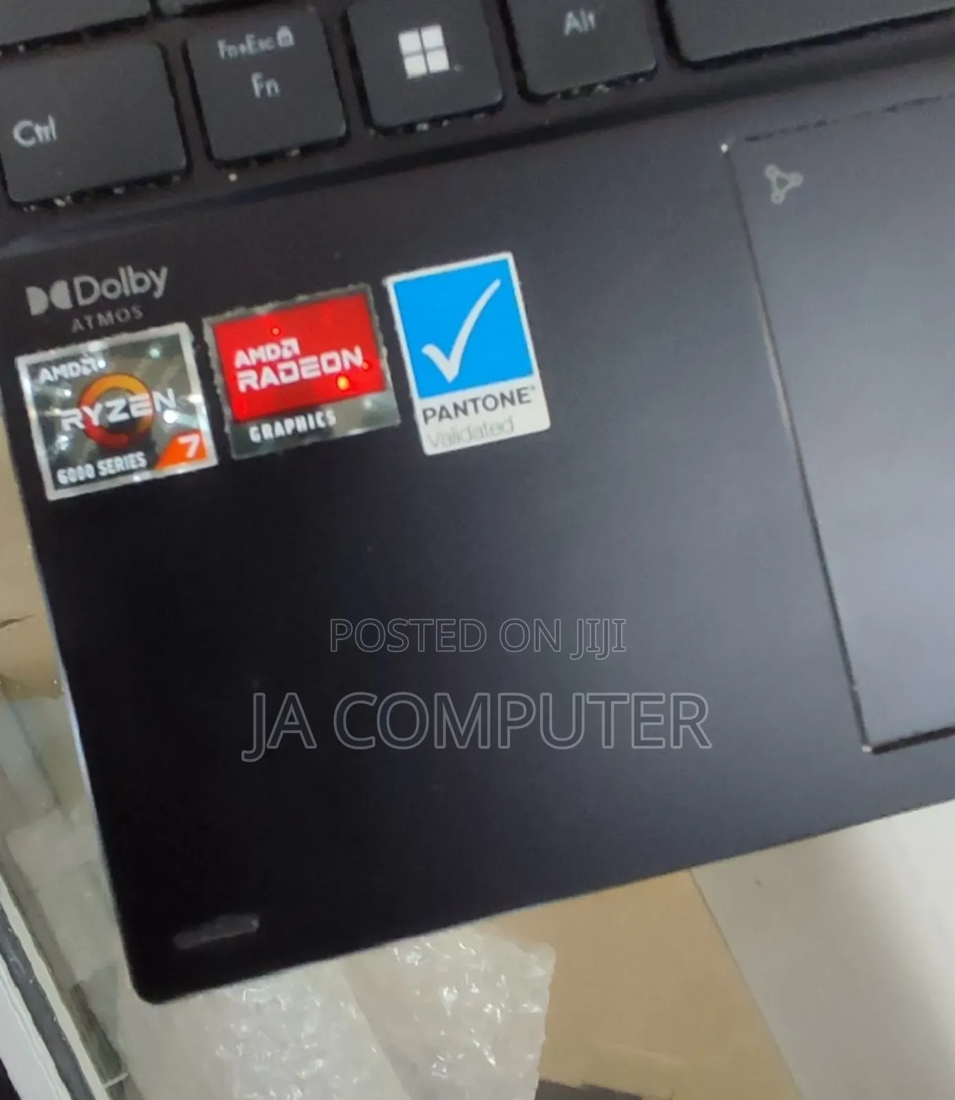 New Laptop Asus ZenBook UX303LA 16GB AMD Ryzen 7 SSD 1T