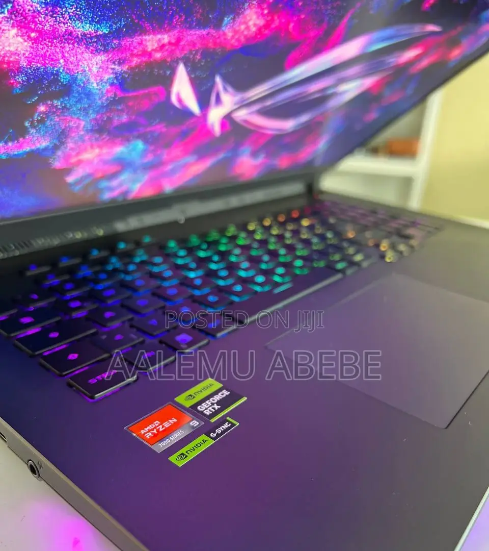 New Laptop Asus 32GB AMD Ryzen 9 SSD 1T