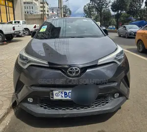 Photo - Toyota C-HR 2017 Gray