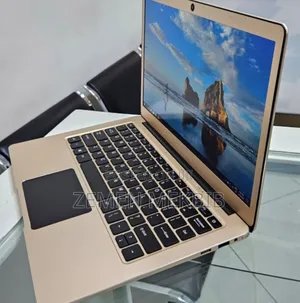 New Laptop 4GB Intel Xeon SSD 128GB