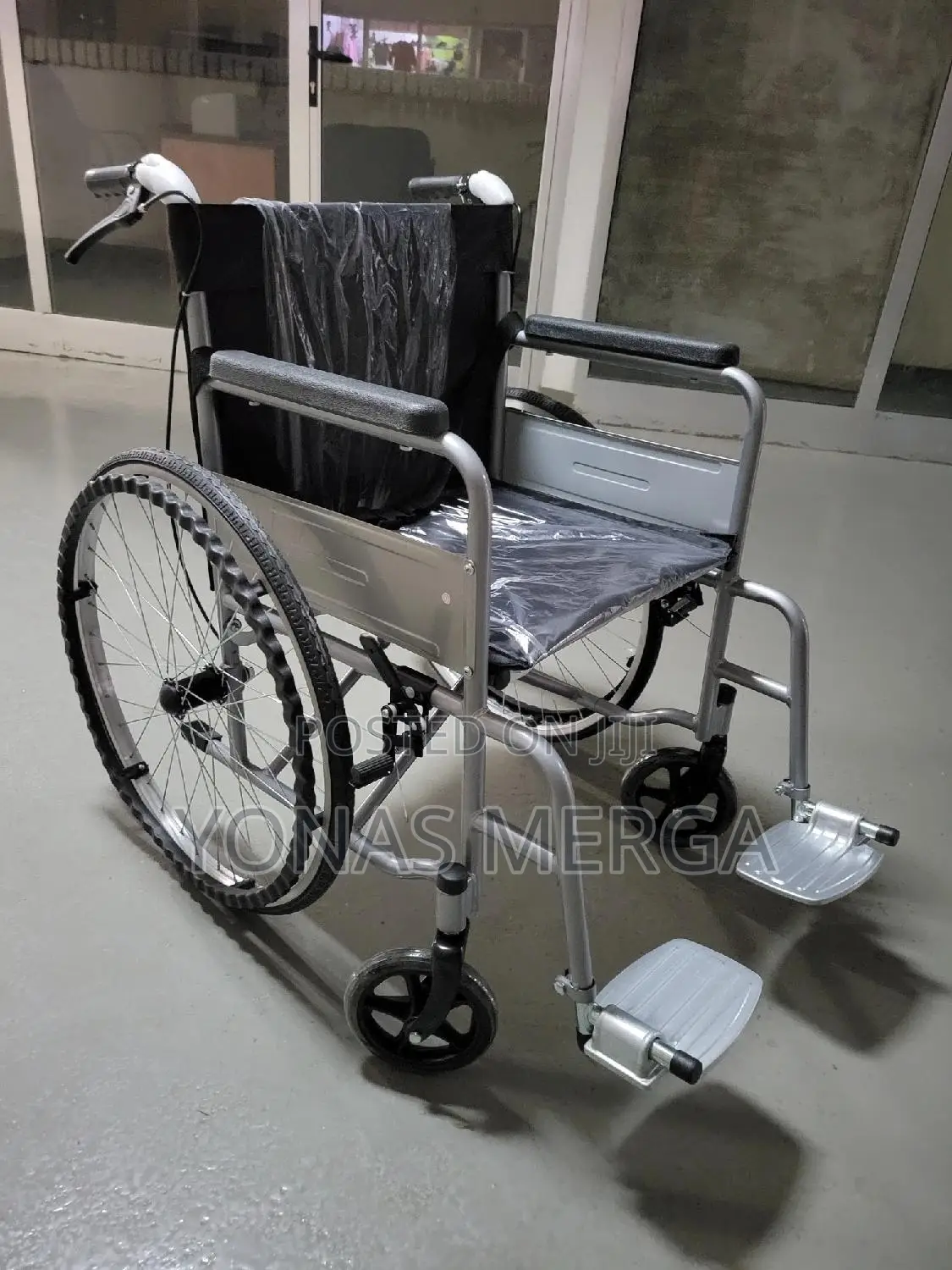 SUPERIOR QUALITY Wheelchair/Suitable for the Crowd/Wheelcher