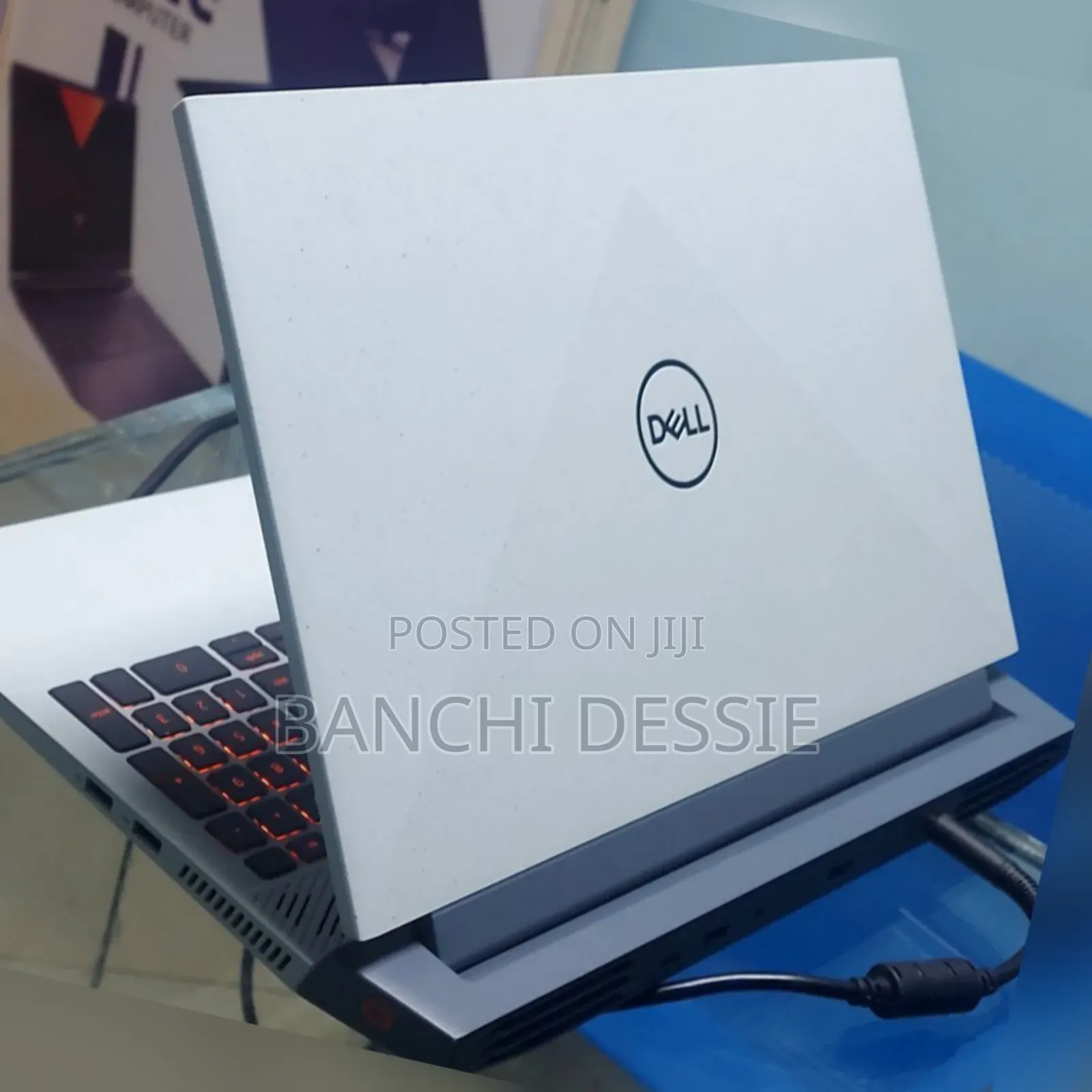 New Laptop Dell 16GB AMD Ryzen 5 SSD 512GB