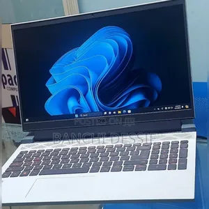 New Laptop Dell 16GB AMD Ryzen 5 SSD 512GB