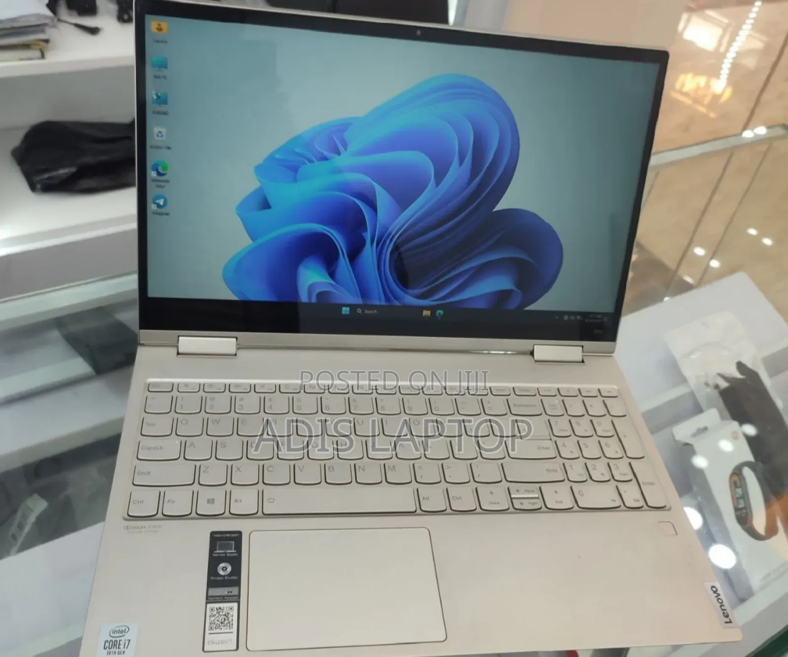 New Laptop Lenovo Yoga 11e 12GB Intel Core I7 SSD 512GB