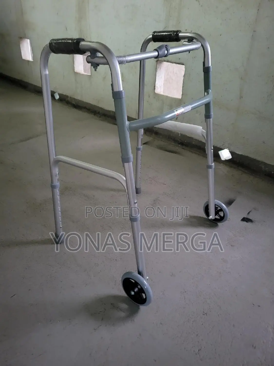 Walker/Provides Durability
Walker Without Wheels