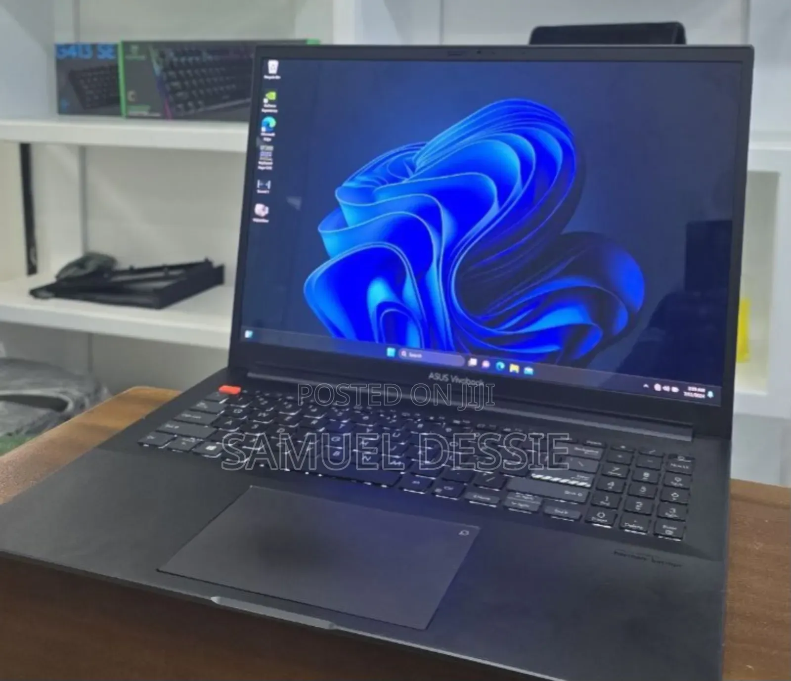 New Laptop Asus VivoBook 15 X505BA 16GB AMD Ryzen 9 SSD 1T