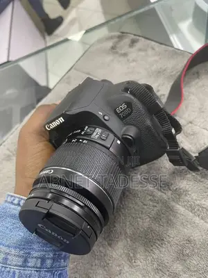 Photo - Canon 700D With 18-55mm Lens