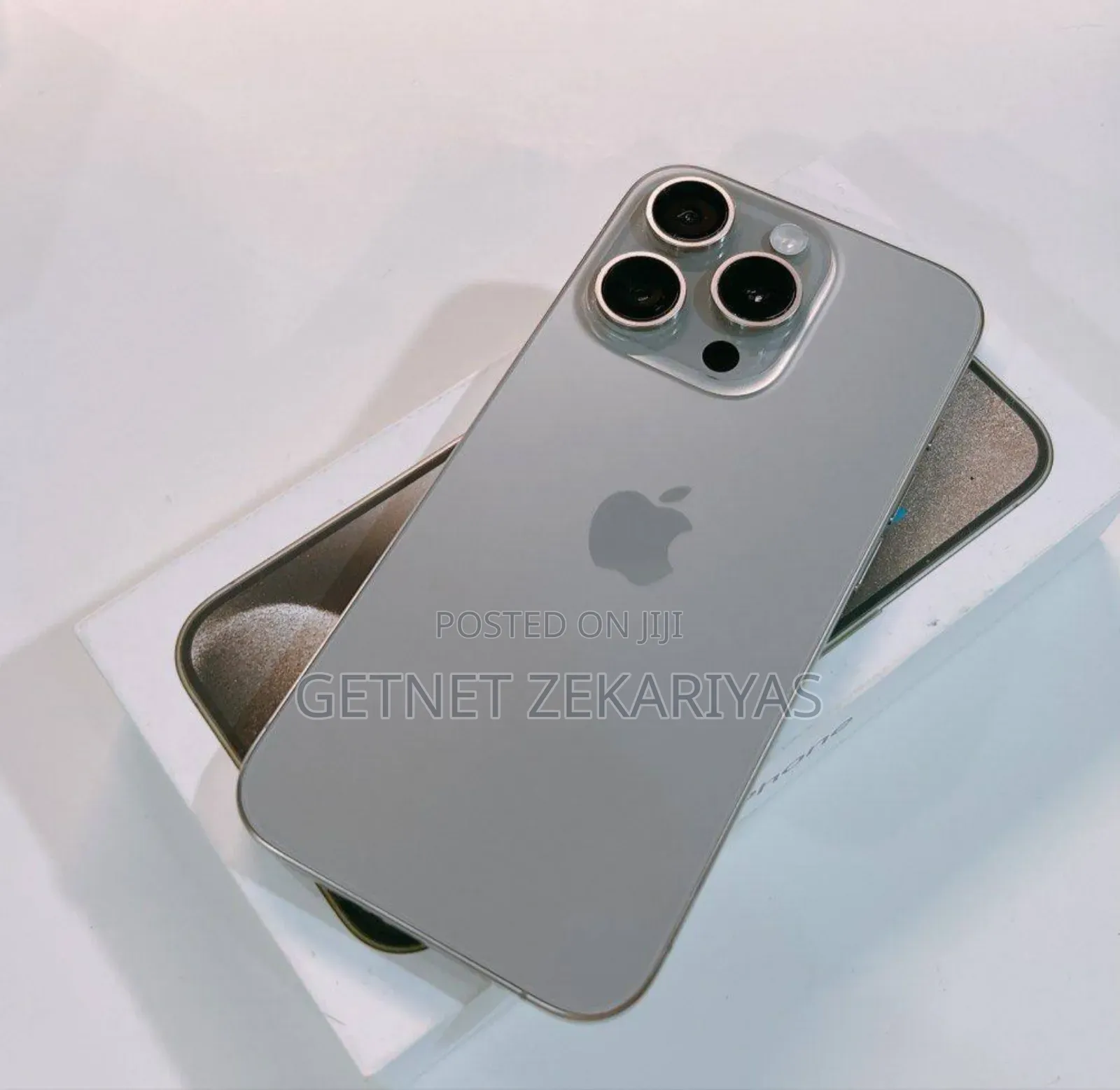 New Apple iPhone 15 Pro Max 256 GB Silver