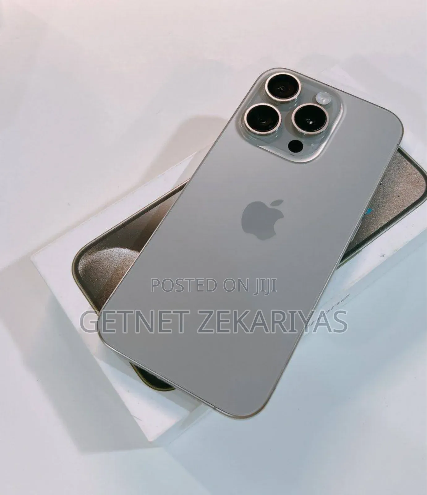 New Apple iPhone 15 Pro Max 256 GB Silver