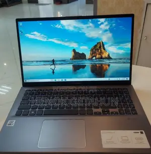 Photo - New Laptop Asus VivoBook 15 X505BA 8GB Intel Core I7 HDD+SSD 1T