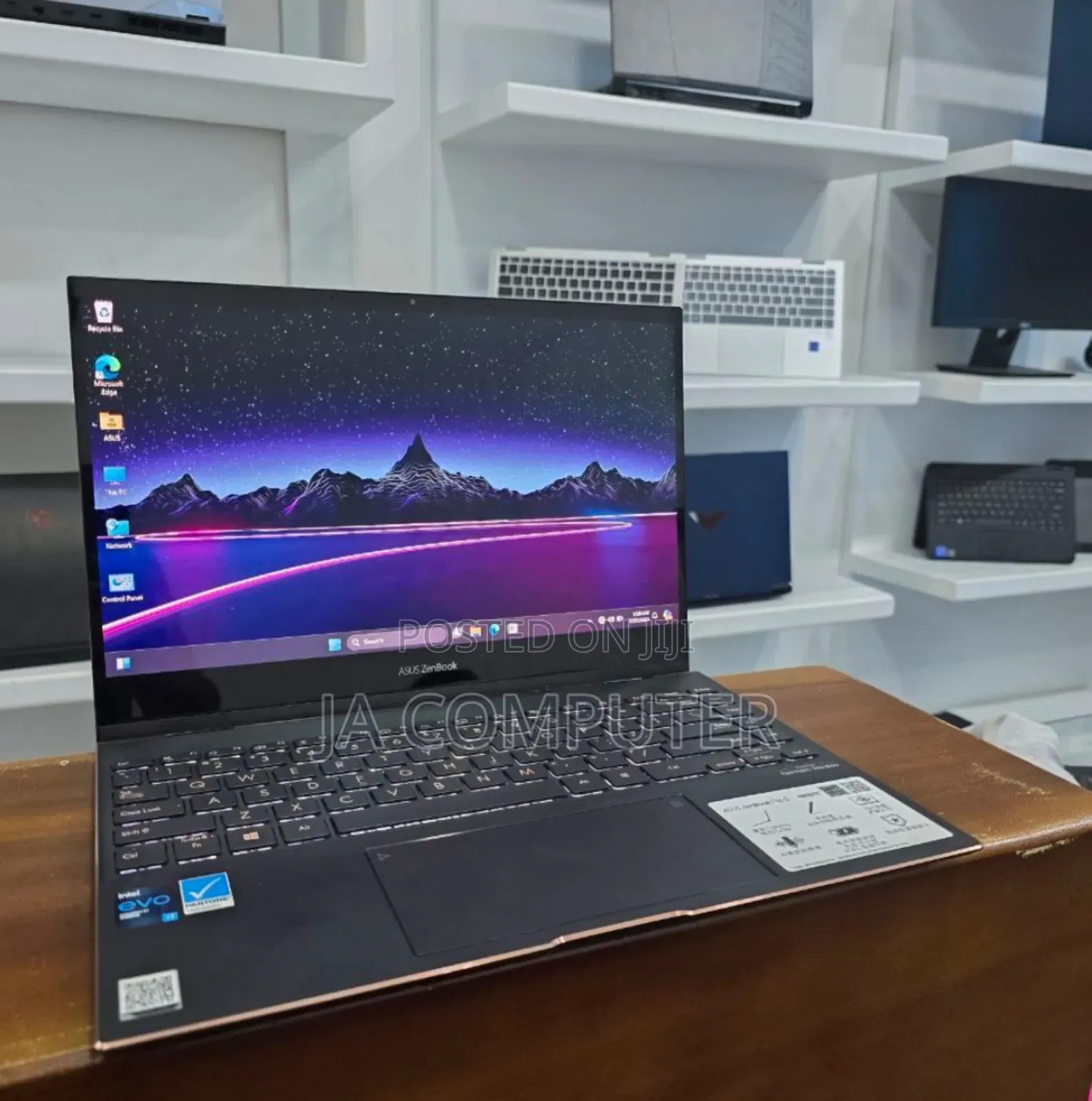 New Laptop Asus ZenBook Flip S UX370UA 16GB Intel Core I7 SSD 1T