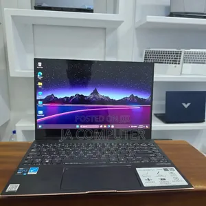 New Laptop Asus ZenBook Flip S UX370UA 16GB Intel Core I7 SSD 1T