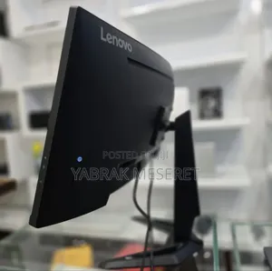 Photo - Lenovo 34 (86.36cm) 21:9 Curved