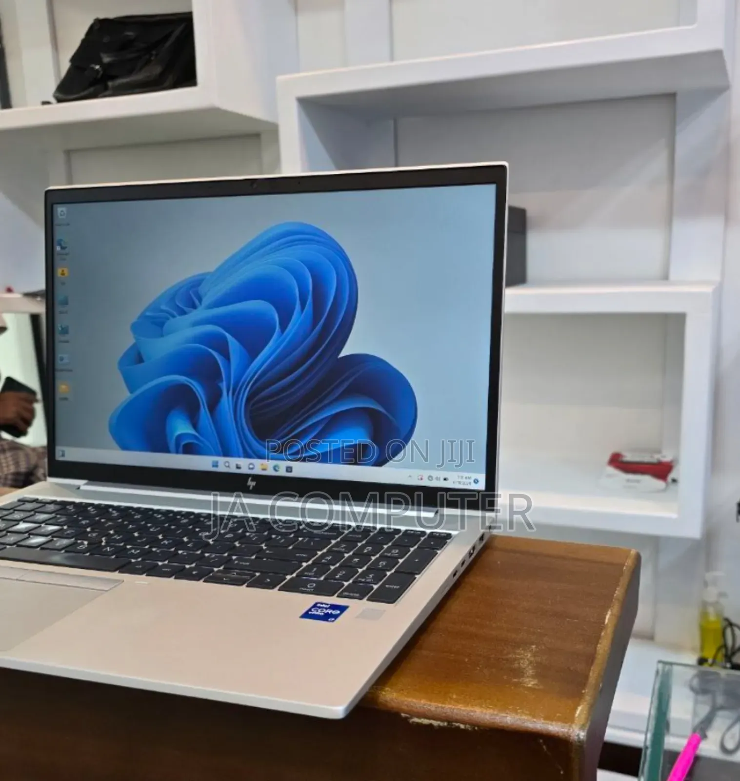 New Laptop HP EliteBook 850 G8 16GB Intel Core I7 SSD 1T