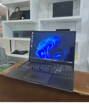 New Laptop Asus VivoBook 15 X505BA 16GB AMD Ryzen 9 SSD 1T