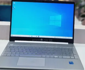 Photo - New Laptop HP 8GB Intel Core I3 SSD 256GB