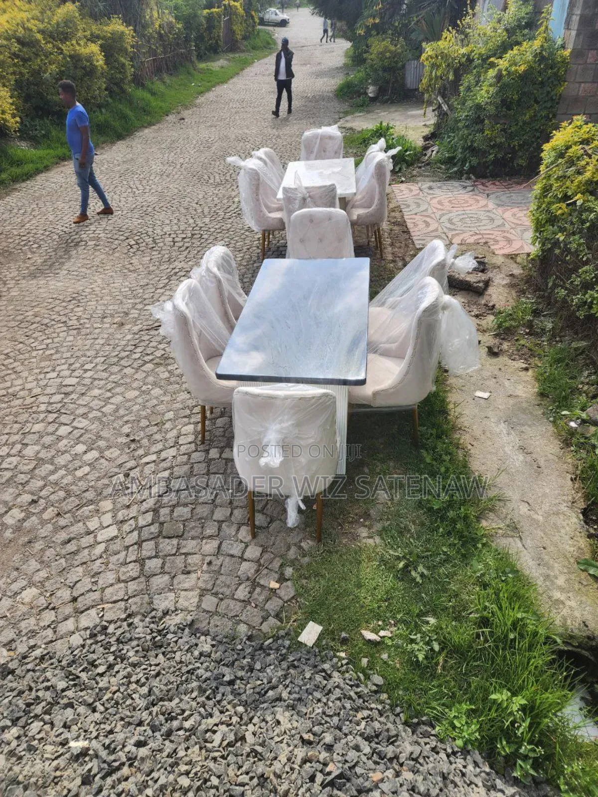 የመመገቢያ ጠረጴዛ