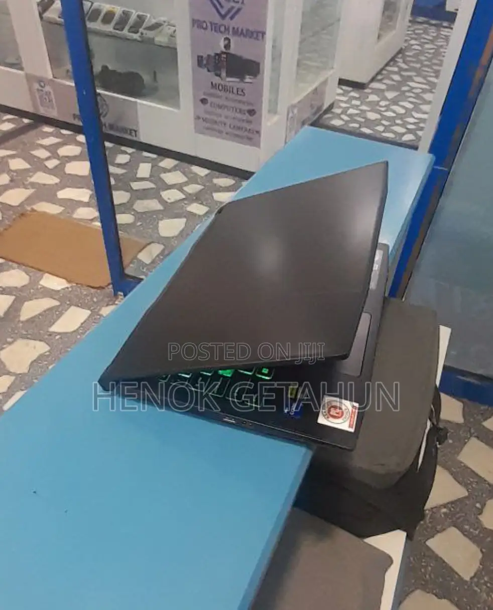 New Laptop MSI Katana 15 16GB Intel Core I7 SSD 1T