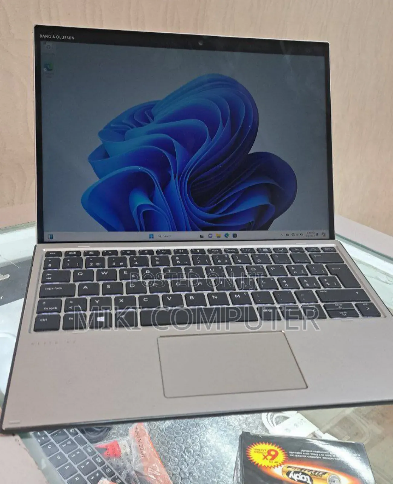 New Laptop HP X2 16GB Intel Core I5 SSD 256GB