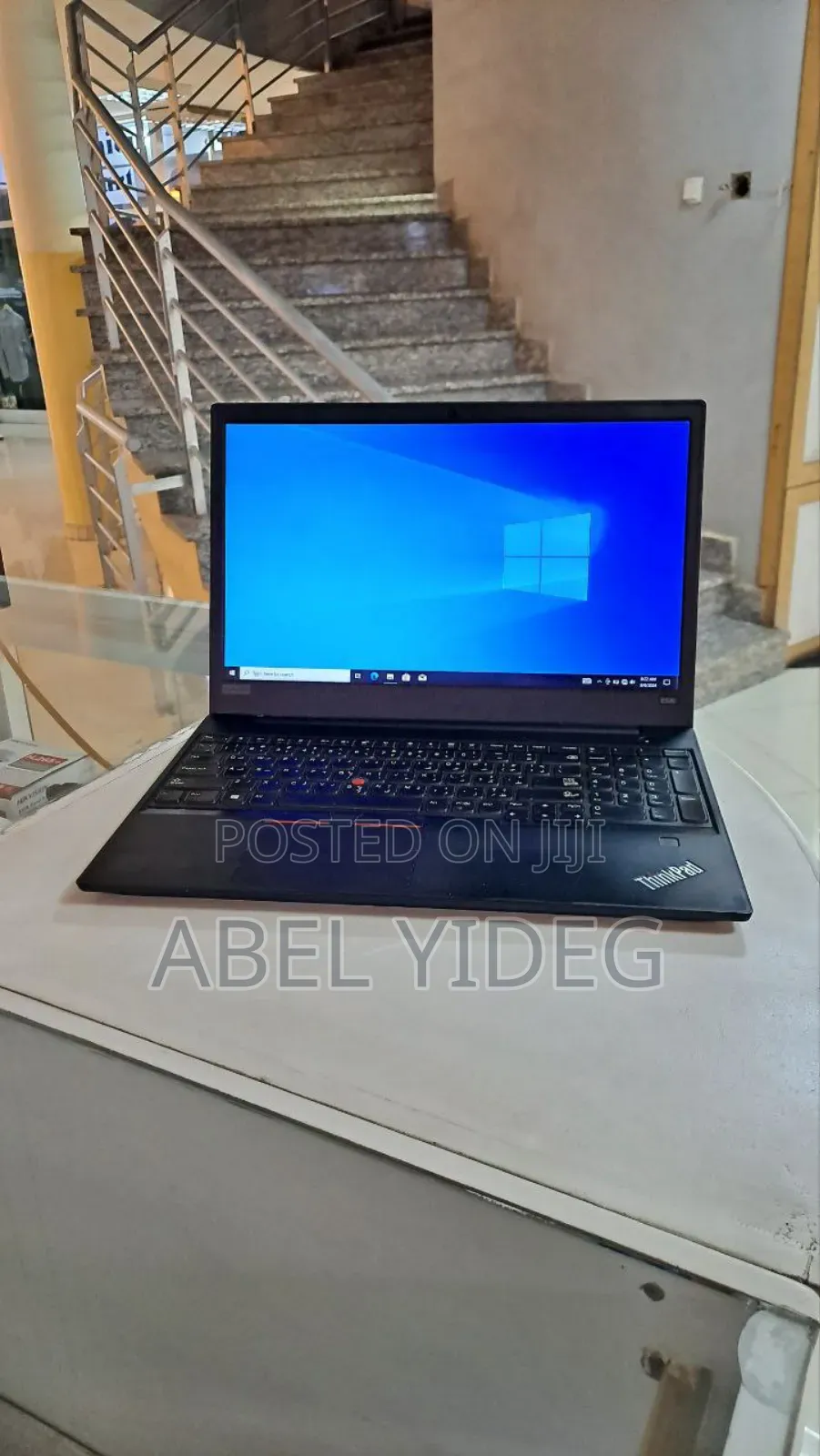 New Laptop Lenovo 8GB Intel Core I7 HDD 1T