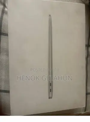 New Laptop Apple MacBook Air 2018 8GB Intel Core I5 SSD 256GB