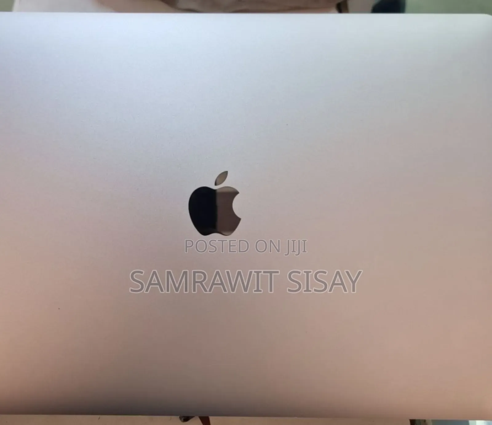 New Laptop Apple MacBook Pro 2018 16GB Intel Core I7 SSD 512GB