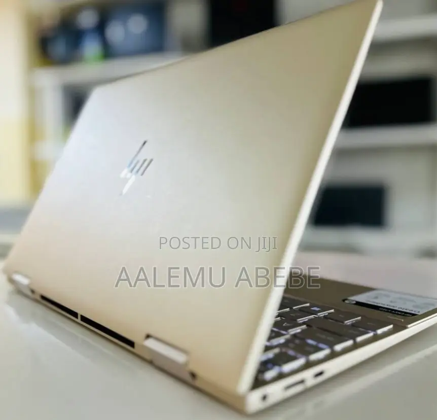 New Laptop HP Envy X360 8GB Intel Core I7 SSD 512GB