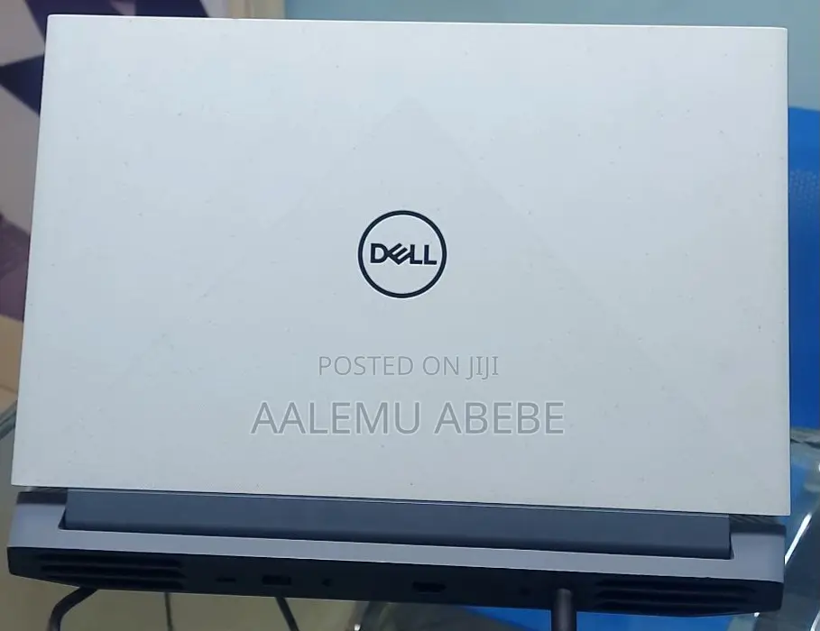 New Laptop Dell 16GB AMD Ryzen 5 SSD 512GB