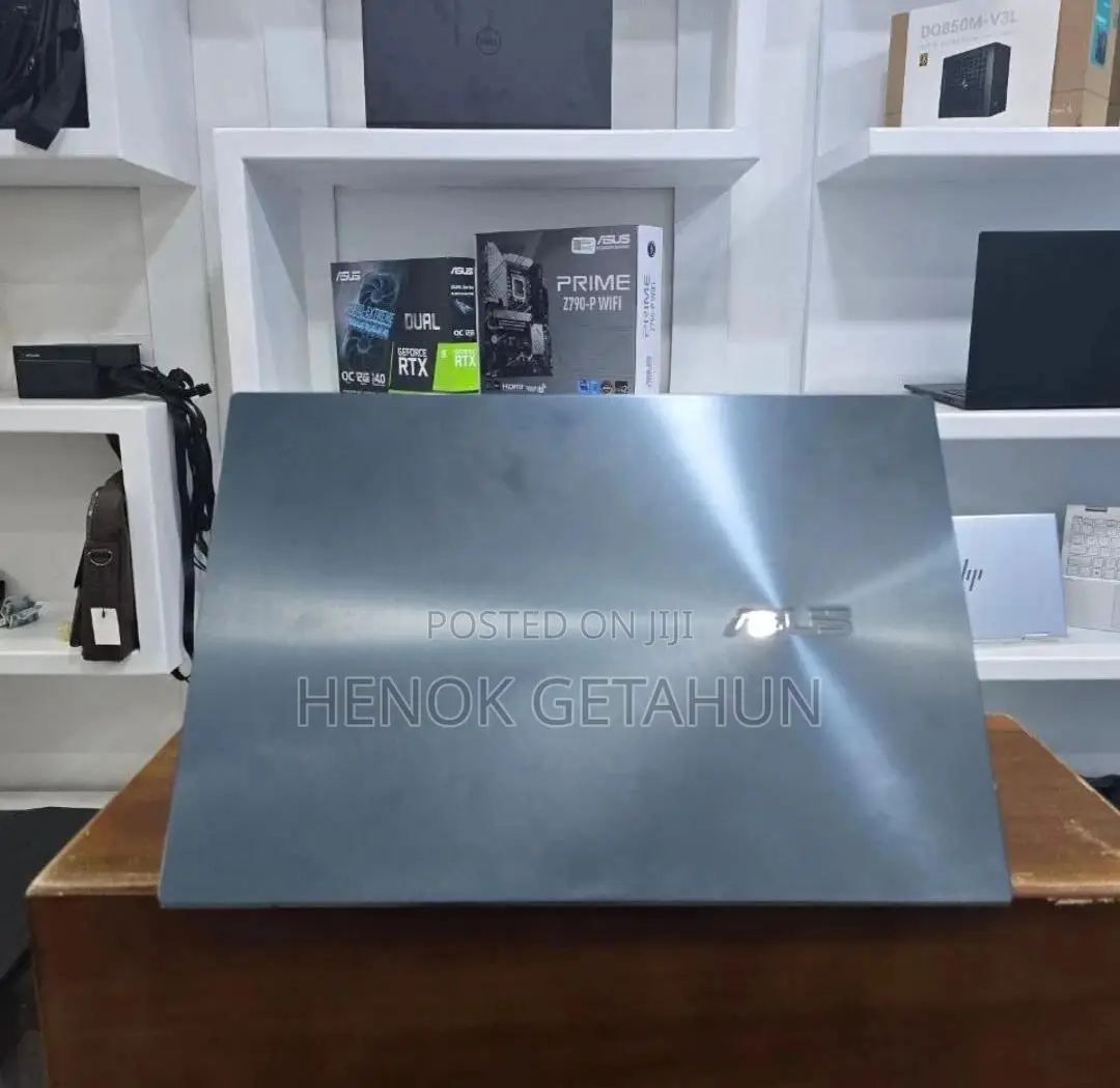 New Laptop Asus ZenBook Pro 15 UX580GE 16GB Intel Core I7 SSD 1T