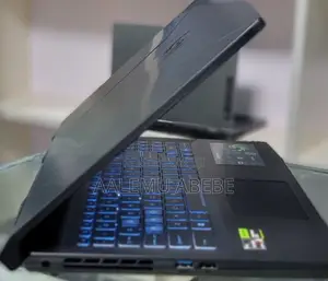 Photo - New Laptop Acer Predator Helios 300 32GB Intel Core I7 SSD 1T