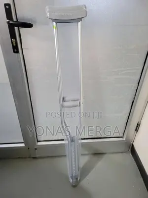 Photo - Walking Crutch Can Height Adjustment of the Handgrips Easy