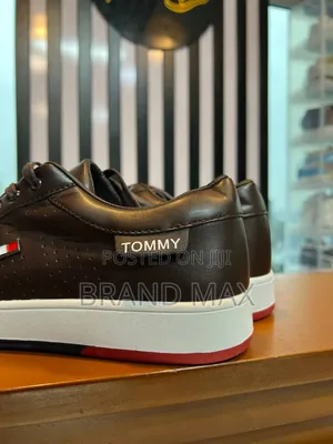 Photo - Tommy Premium Quality