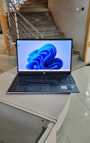 Photo - New Laptop HP Pavilion 15 8GB Intel Core I5 SSD 512GB