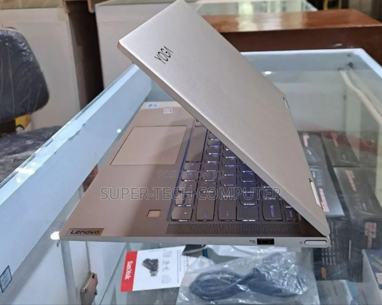 New Laptop Lenovo Yoga C740 8GB Intel Core I5 SSD 512GB