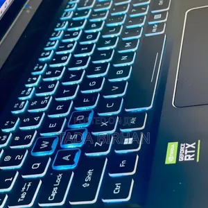 New Laptop Acer Predator Helios 300 18GB Intel Core i9 SSD 512GB