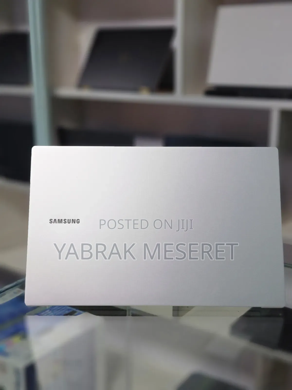 New Laptop Samsung 8GB Intel Core I5 SSD 256GB