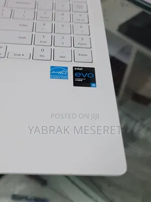 New Laptop Samsung 8GB Intel Core I5 SSD 256GB