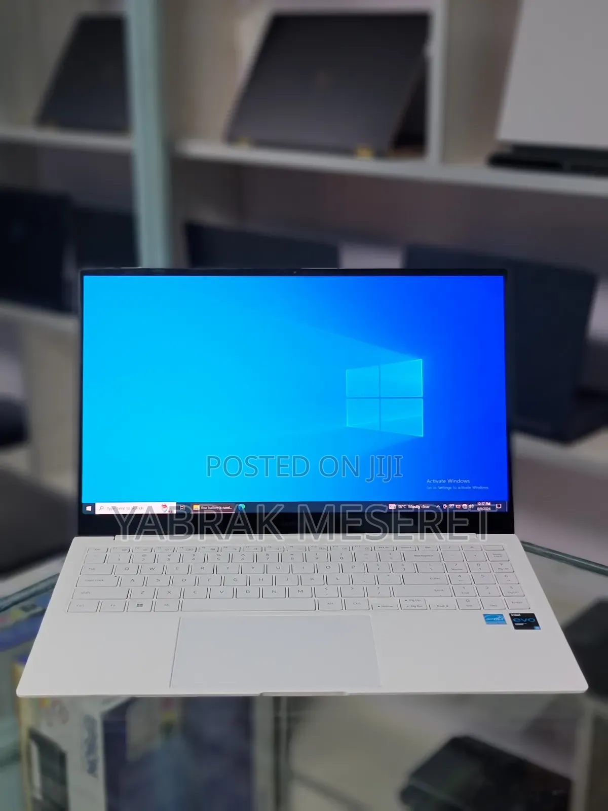 New Laptop Samsung 8GB Intel Core I5 SSD 256GB