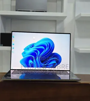 New Laptop Dell XPS 15 32GB Intel Core I5 SSD 2T